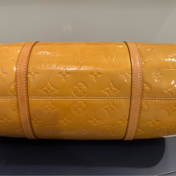 Louis Vuitton Monogram Vernis Bedford Bag - Picture 8 of 11